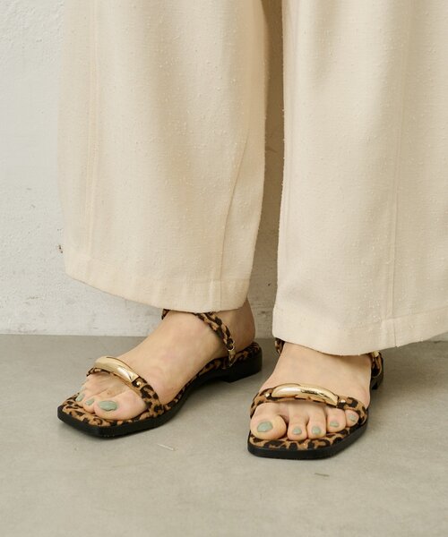 Omekashi(オメカシ)の「2WAYスクエアサンダル(サンダル・レディース・ブラック/ブラウン・SMALL/LARGE/MEDIUM)」の11枚目の写真