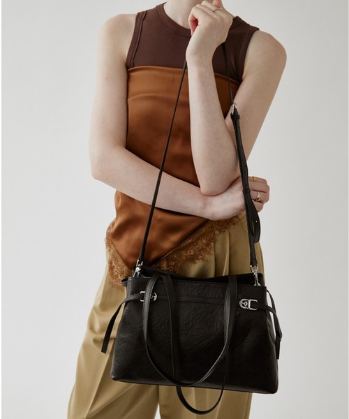 arholiday.standard（エーアールホリデースタンダード）の「2way real  leather belt tote bag / リアルレザーベルトトートバッグ（トートバッグ・レディース・ブラウン/ブラック・FREE）」の9枚目の写真