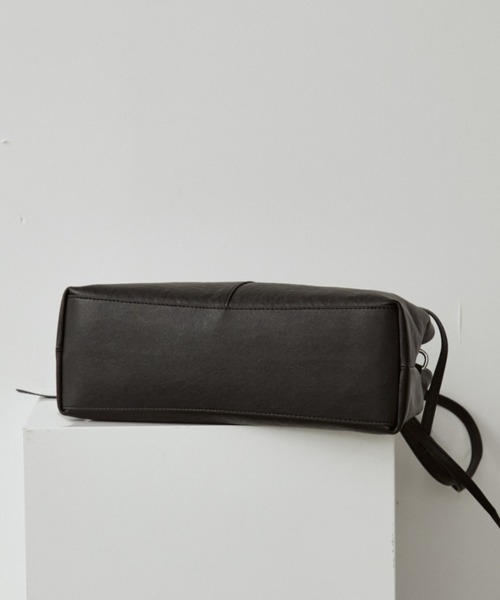 arholiday.standard（エーアールホリデースタンダード）の「2way real  leather belt tote bag / リアルレザーベルトトートバッグ（トートバッグ・レディース・ブラウン/ブラック・FREE）」の6枚目の写真