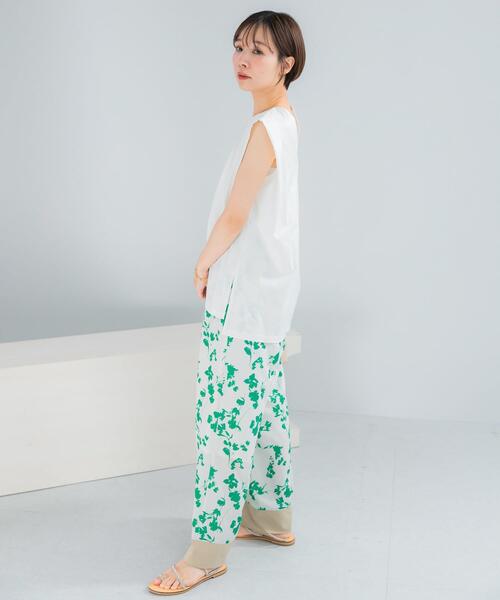 URBAN RESEARCH ROSSO WOMEN(アーバンリサーチ ロッソ)の「フラワーモチーフプリントパンツ(その他パンツ・レディース・グリーン/ブルー・36/38)」の17枚目の写真