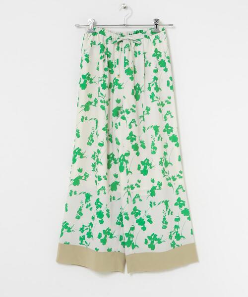 URBAN RESEARCH ROSSO WOMEN(アーバンリサーチ ロッソ)の「フラワーモチーフプリントパンツ(その他パンツ・レディース・グリーン/ブルー・36/38)」の18枚目の写真