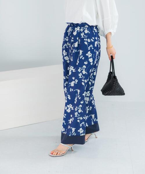 URBAN RESEARCH ROSSO WOMEN(アーバンリサーチ ロッソ)の「フラワーモチーフプリントパンツ(その他パンツ・レディース・グリーン/ブルー・36/38)」の21枚目の写真