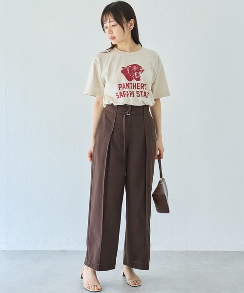 LAVEANGE(ラビアンジェ)の「カレッジロゴプリントTシャツ|大人カジュアル/大人こなれロゴ/ゆったりシルエット/半袖Tシャツ/綿100%(Tシャツ/カットソー・レディース・ホワイト/ネイビー/ダークブラウン/ライトベージュ・4L/3L/LL/M)」の16枚目の写真