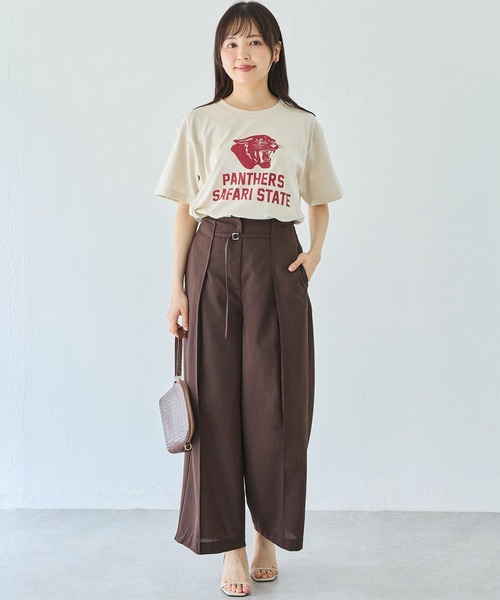 LAVEANGE(ラビアンジェ)の「カレッジロゴプリントTシャツ|大人カジュアル/大人こなれロゴ/ゆったりシルエット/半袖Tシャツ/綿100%(Tシャツ/カットソー・レディース・ホワイト/ネイビー/ダークブラウン/ライトベージュ・4L/3L/LL/M)」の18枚目の写真