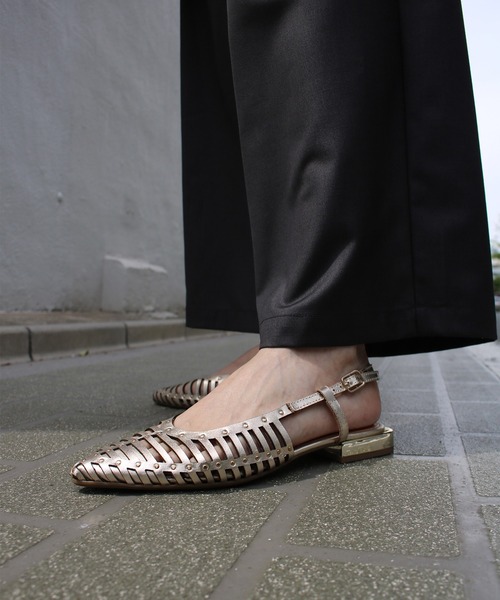 Scrap Book（スクラップブック）の「【GIOSEPPO】JERICHO SHOELLOW BALLET FLATS（サンダル・レディース・ブラック/ベージュ系その他/ゴールド・38/37）」の5枚目の写真