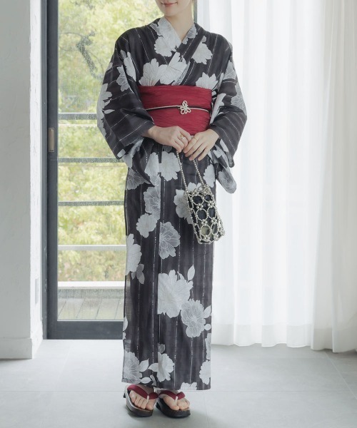 slattgir（スラットジール）の「高身長　花柄ゆかたセット（ゆかた＋へこ帯）（トールサイズ）（浴衣・レディース・ホワイト系・M～Ｌ）」の13枚目の写真