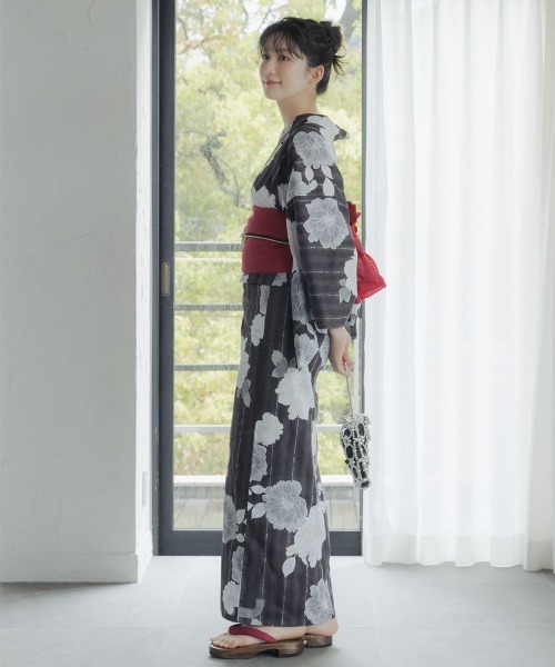 slattgir（スラットジール）の「高身長　花柄ゆかたセット（ゆかた＋へこ帯）（トールサイズ）（浴衣・レディース・ホワイト系・M～Ｌ）」の14枚目の写真