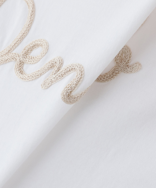 La TOTALITE（ラトータリテ）の「【洗える】Munich/ミューニック 刺繍ロゴTシャツ（Tシャツ/カットソー・レディース・ホワイト/キャメル・FREE）」の9枚目の写真