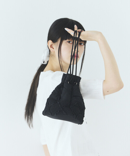 Firsthand(ファーストハンド)の「Firsthand/ファーストハンド フラワーキルト パッチワーク 巾着バッグ(ハンドバッグ・レディース・ホワイト/ブラック/ネイビー/ブラウン・ONE SIZE)」の17枚目の写真