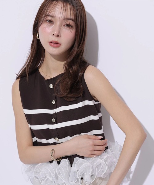 Mystrada(マイストラーダ)の「裾フリルボーダーノースリニット(ニット/セーター・レディース・ホワイト/ブラウン/ブラック・38)」の9枚目の写真