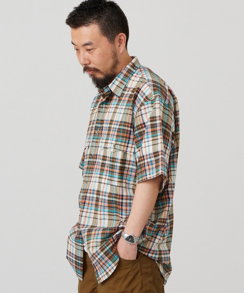 Lee(リー)の「Lee/リー ハーフスリーブサファリシャツ ライトウエイトマドラスチェック(シャツ/ブラウス・メンズ・ネイビー/レッド/オレンジ・SMALL/MEDIUM/LARGE/X-LARGE)」の17枚目の写真