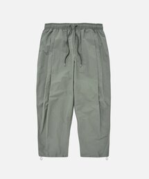 FRIZMWORKS（フリズムワークス）の「CRISPY NYLON TWO TUCK PANTS _ SAGE GREEN（スウェットパンツ）」