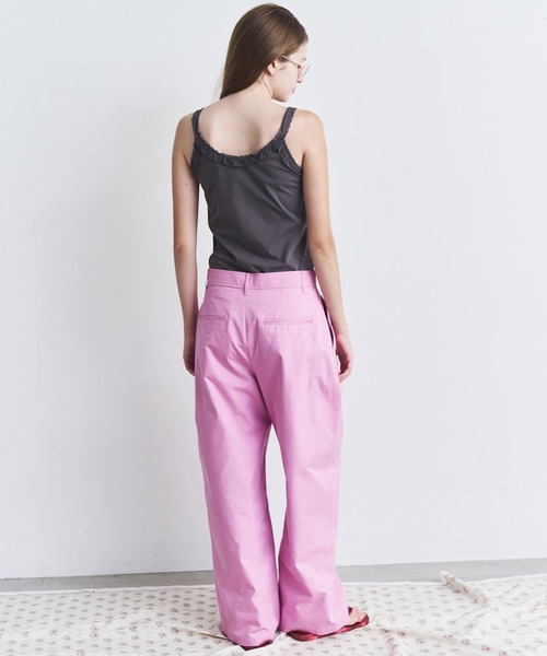 LE CIEL BLEU(ルシェルブルー)の「グロスフィニッシュチノパンツ / Gloss-Finish Chino Pants(その他パンツ・レディース・ピンク/グレー・38/34/36)」の13枚目の写真