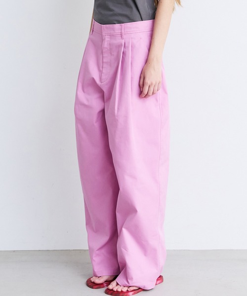LE CIEL BLEU(ルシェルブルー)の「グロスフィニッシュチノパンツ / Gloss-Finish Chino Pants(その他パンツ・レディース・ピンク/グレー・38/34/36)」の20枚目の写真
