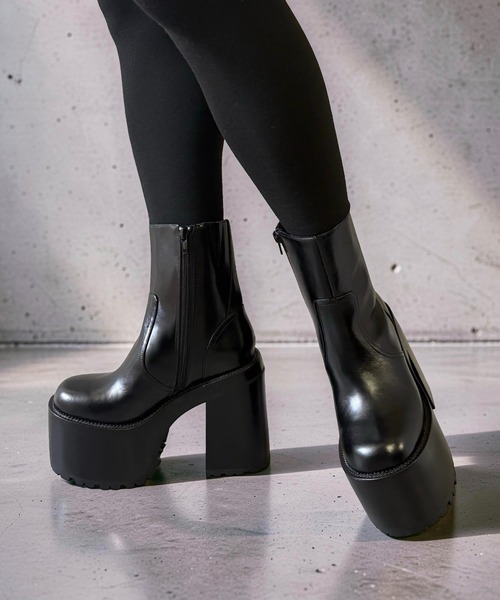 Jeffrey Campbell（ジェフリーキャンベル）の「厚底 ミドルショートブーツ（ブーツ・レディース・ブラック・37/36/39/38）」の15枚目の写真