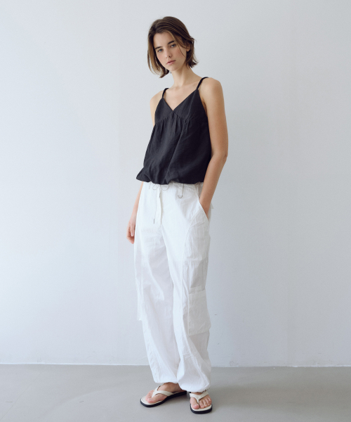 URAGO(ユラーゴ)の「Balloon sleeveless blouse(シャツ/ブラウス・レディース・ブラック/Cream・FREE)」の5枚目の写真