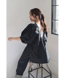 FMiBL（ファミル）の「バックオープンプルオーバー（シャツ/ブラウス）」