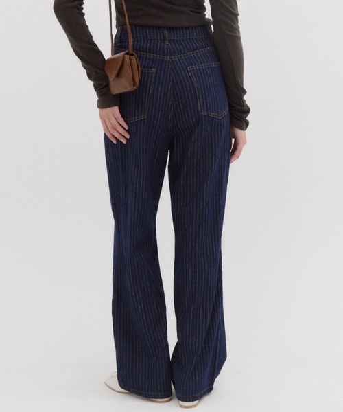 FUULLY STUDIO(フーリィーステューディオ)の「ストライプデニムパンツ(デニムパンツ・レディース・ネイビー・SMALL/MEDIUM)」の5枚目の写真