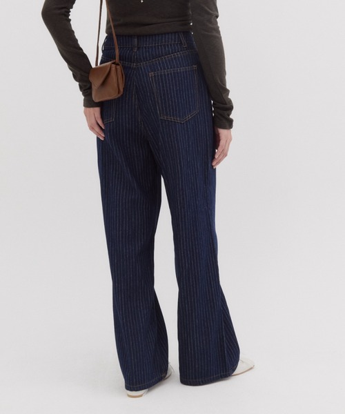 FUULLY STUDIO(フーリィーステューディオ)の「ストライプデニムパンツ(デニムパンツ・レディース・ネイビー・SMALL/MEDIUM)」の6枚目の写真