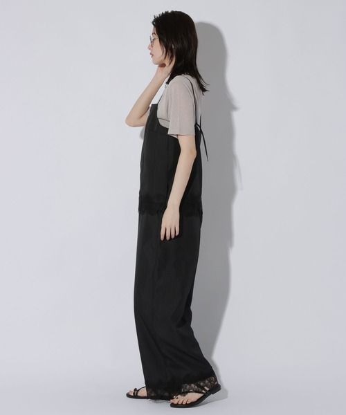 LAKOLE(ラコレ)の「ヘムレースドッキングパンツ /1056495(スラックス・レディース・ブラック/グレー/キャメル・LARGE/MEDIUM)」の4枚目の写真