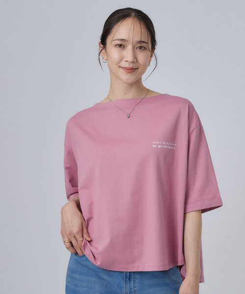 SHOO・LA・RUE(シューラルー)の「【ひんやり/体型カバー】首元すっきり ゆるバックギャザーTシャツ(Tシャツ/カットソー・レディース・チャコールグレー/ライトベージュ/ピンク系・00)」の11枚目の写真