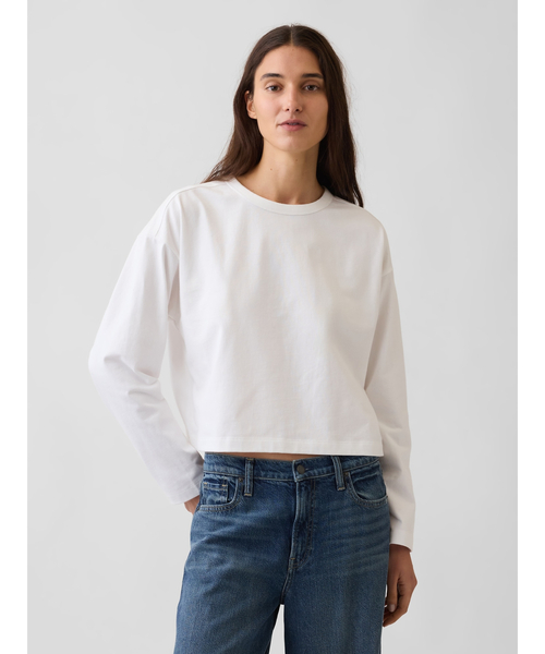 GAP(ギャップ)の「ニット オーバーサイズ クロップドTシャツ(Tシャツ/カットソー・レディース・ホワイト/ブラック・S/M/L/XL/XS/XXS)」の1枚目の写真