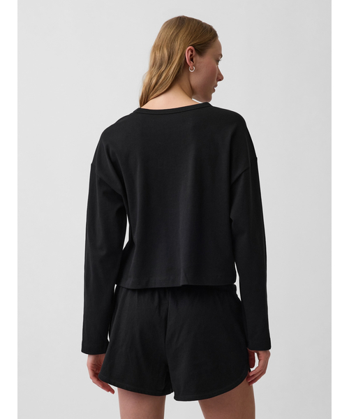 GAP(ギャップ)の「ニット オーバーサイズ クロップドTシャツ(Tシャツ/カットソー・レディース・ホワイト/ブラック・S/M/L/XL/XS/XXS)」の4枚目の写真