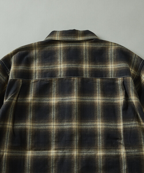 RED KAP(レッドキャップ)の「RED KAP/レッドキャップ 別注 クロップド フランネル ロングスリーブ ワークシャツ(シャツ/ブラウス・メンズ・オフホワイト/ブラック/グリーン・LARGE/MEDIUM)」の21枚目の写真