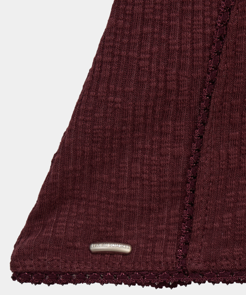 ETRE AU SOMMET(エトレオソメ)の「Lace One-Shoulder Shirring Top (Burgundy)(Tシャツ/カットソー・レディース・その他・FREE)」の3枚目の写真