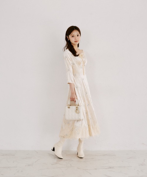 tocco closet(トッコ クローゼット)の「リボン付き小花刺繍ベロアレースラインワンピース(ワンピース・レディース・ブラック/ベージュ・M)」の20枚目の写真