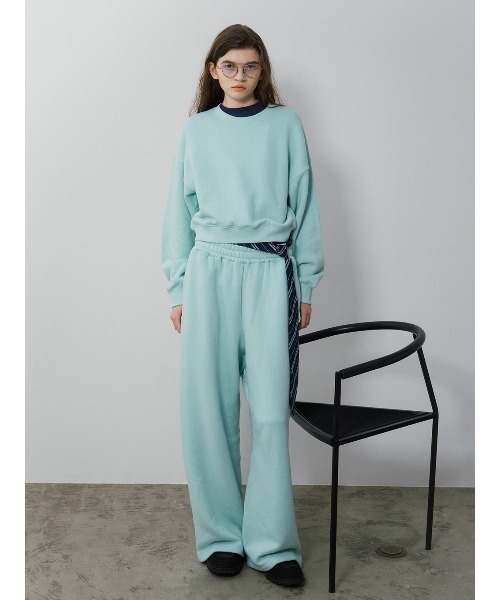 ELCHELE(エルチェレ)の「COZY FRENCH TERRY PULLOVER(スウェット・レディース・アイボリー/ミント/ブラック・38/36)」の17枚目の写真