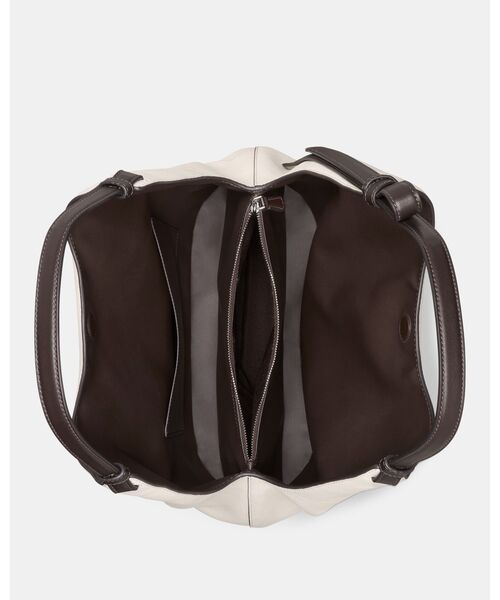 kate spade new york（ケイトスペード ニューヨーク）の「ループ ラージ キャリーオール バッグ（ショルダーバッグ・レディース・ベージュ・ONESIZE）」の4枚目の写真