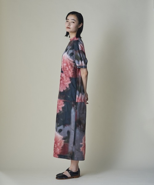 mintdesigns（ミントデザインズ）の「Polaroid Aster High-Neck Dress（ワンピース・レディース・ピンク/パープル・ONESIZE）」の5枚目の写真