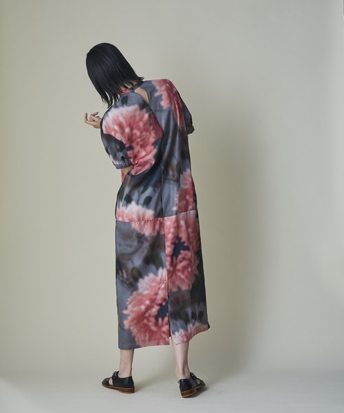 mintdesigns（ミントデザインズ）の「Polaroid Aster High-Neck Dress（ワンピース・レディース・ピンク/パープル・ONESIZE）」の6枚目の写真