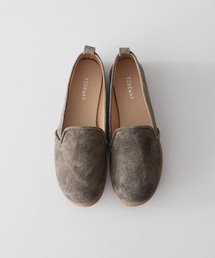PIGSUEDE FLAT SHOES
