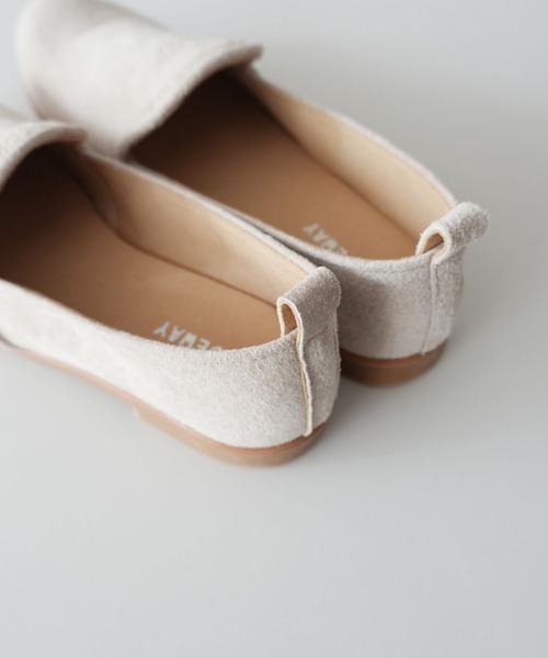 TIDEWAY（タイドウェイ）の「PIGSUEDE FLAT SHOES（スリッポン・レディース・サーモンピンク/チャコールグレー/ブラック/ベージュ/ブラウン・MEDIUM/SMALL/LARGE）」の11枚目の写真
