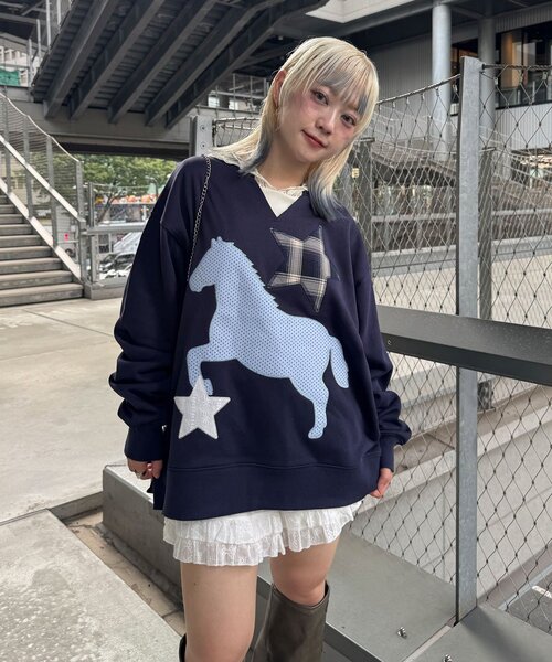 CIAOPANIC(チャオパニック)の「ホースパッチワークスウェットプルオーバー(スウェット・レディース・グレー/ネイビー/ミント・ONE SIZE)」の22枚目の写真