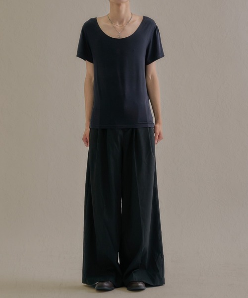 epnok(エプノック)の「Uネック調温インナー(Tシャツ/カットソー・メンズ・ブラック・LARGE/MEDIUM/SMALL)」の6枚目の写真