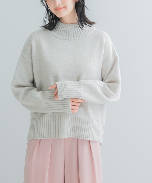 URBAN RESEARCH ROSSO WOMEN(アーバンリサーチ ロッソ)の「『WEB/一部店舗限定』エクストラファインボトルネックニット(ニット/セーター・レディース・ミント/ライトグレー/ネイビー・FREE)」の8枚目の写真