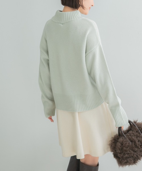 URBAN RESEARCH ROSSO WOMEN(アーバンリサーチ ロッソ)の「『WEB/一部店舗限定』エクストラファインボトルネックニット(ニット/セーター・レディース・ミント/ライトグレー/ネイビー・FREE)」の16枚目の写真