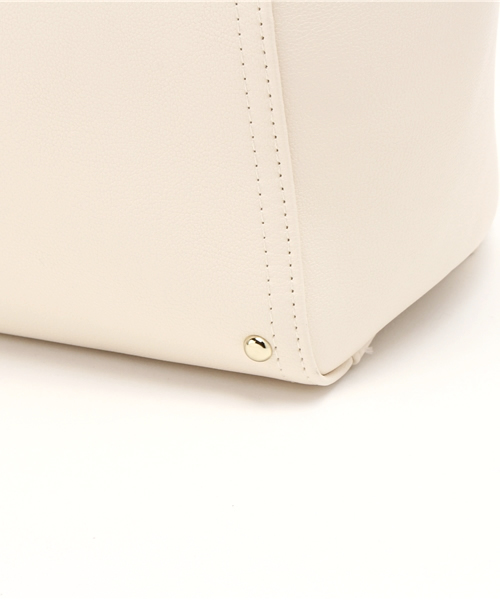 Heather（ヘザー）の「クラッチツキトートBAG　715758（トートバッグ・レディース・アイボリー/ブラック・ONE SIZE）」の6枚目の写真