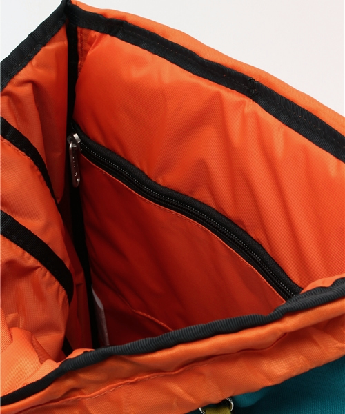 CHUMS（チャムス）の「CHUNS（チャムス）Flap Day Pack Sweat　ディパック CH60-2076（バックパック/リュック・レディース・レッド/グレー/ブラック/ブルーグリーン/ネイビー/その他1/ストライプ/その他2/ブルー系その他・FREE）」の19枚目の写真