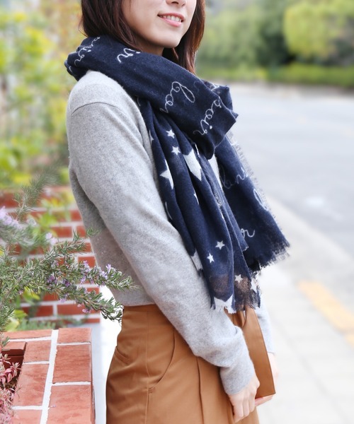 sankyo shokai（サンキョウショウカイ）の「カシミヤガーゼストール（ストール/ショール・レディース・チャコールグレー/ベージュ/オレンジ/サックスブルー/ボルドー/モカ/カーキ/ピンク/グレー系カモフラージュ/ネイビー/グリーン系カモフラージュ/スモークピンク/ライトグレー/ダークネイビー/シルバーグレー/ライム/ブラウン/グレー系/ベージュ系/ブラック/チェック・FREE）」の14枚目の写真