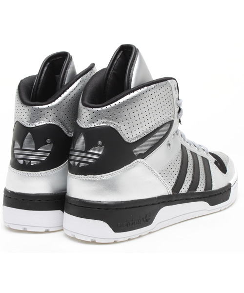 adidas Originals（アディダスオリジナルス）の「M ATTITUDE XL（スニーカー・メンズ・ブルー/シルバー・26/26.5/27/27.5/28/28.5）」の5枚目の写真