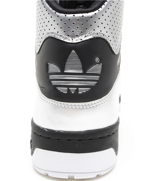 adidas Originals（アディダスオリジナルス）の「M ATTITUDE XL（スニーカー・メンズ・ブルー/シルバー・26/26.5/27/27.5/28/28.5）」の8枚目の写真