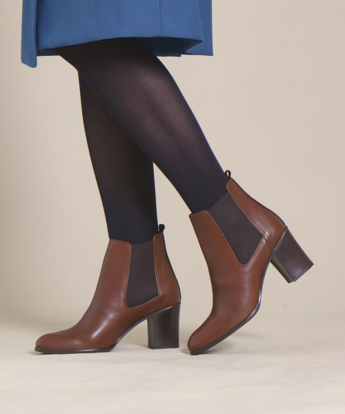 Au BANNISTER（オゥバニスター）の「サイドゴアブーツ（ブーツ・レディース・ブラック/ダークブラウン/ブラウン・35/36/37/38/39）」の5枚目の写真