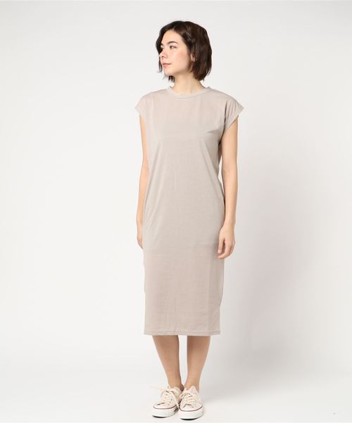 KOBE LETTUCE(コウベレタス)の「【汗ジミ防止・吸汗速乾】レンチスリーブストレートTシャツワンピース(ワンピース・レディース・オフホワイト/グレー/ベージュ/イエロー/ブラック・FREE)」の5枚目の写真