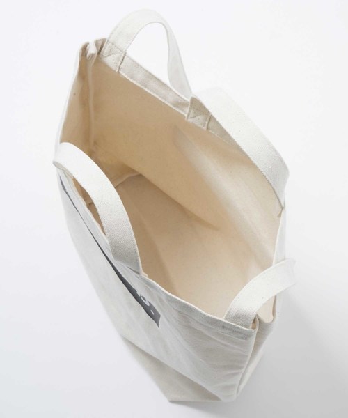 MILKFED.(ミルクフェド)の「SHOULDER TOTE BAR STENCIL(ショルダーバッグ・レディース・ホワイト/レッド/インディゴブルー/ブラック・ONE SIZE)」の8枚目の写真