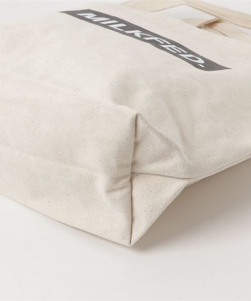 MILKFED.(ミルクフェド)の「SHOULDER TOTE BAR STENCIL(ショルダーバッグ・レディース・ホワイト/レッド/インディゴブルー/ブラック・ONE SIZE)」の7枚目の写真