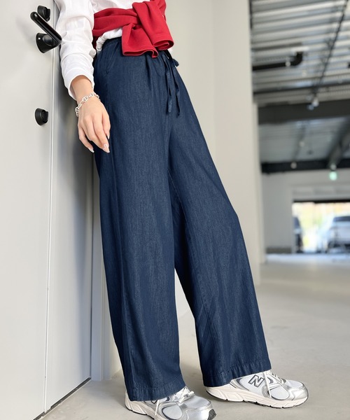 セール】動くたび綺麗。テンセルデニムワイドフレアパンツ（デニム
